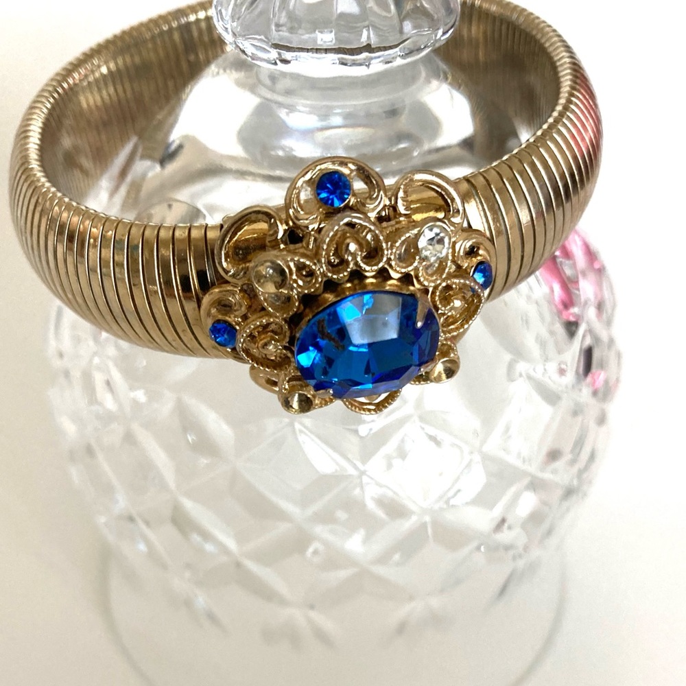 Vintage bracelet gold cuff bracelet stretchy band w blue stones adjustable size
